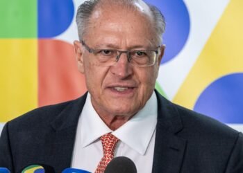 Tarifa global de 15% dos EUA é boa para o Brasil, diz Alckmin