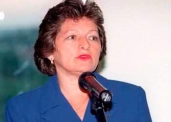 Mulheres de destaque na política receberão Comenda Ceci Cunha — Senado Notícias