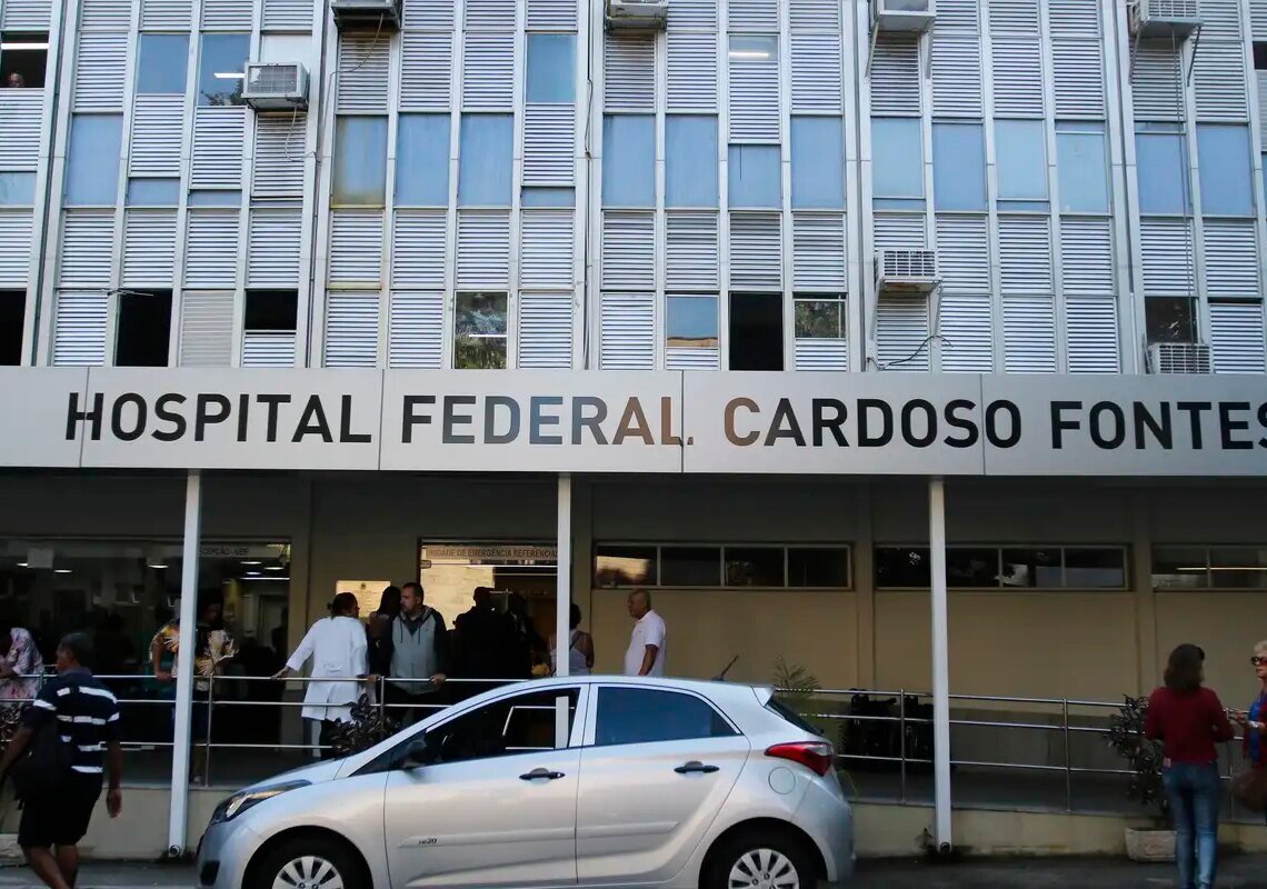 Lula inaugura emergência em hospital público do Rio de Janeiro