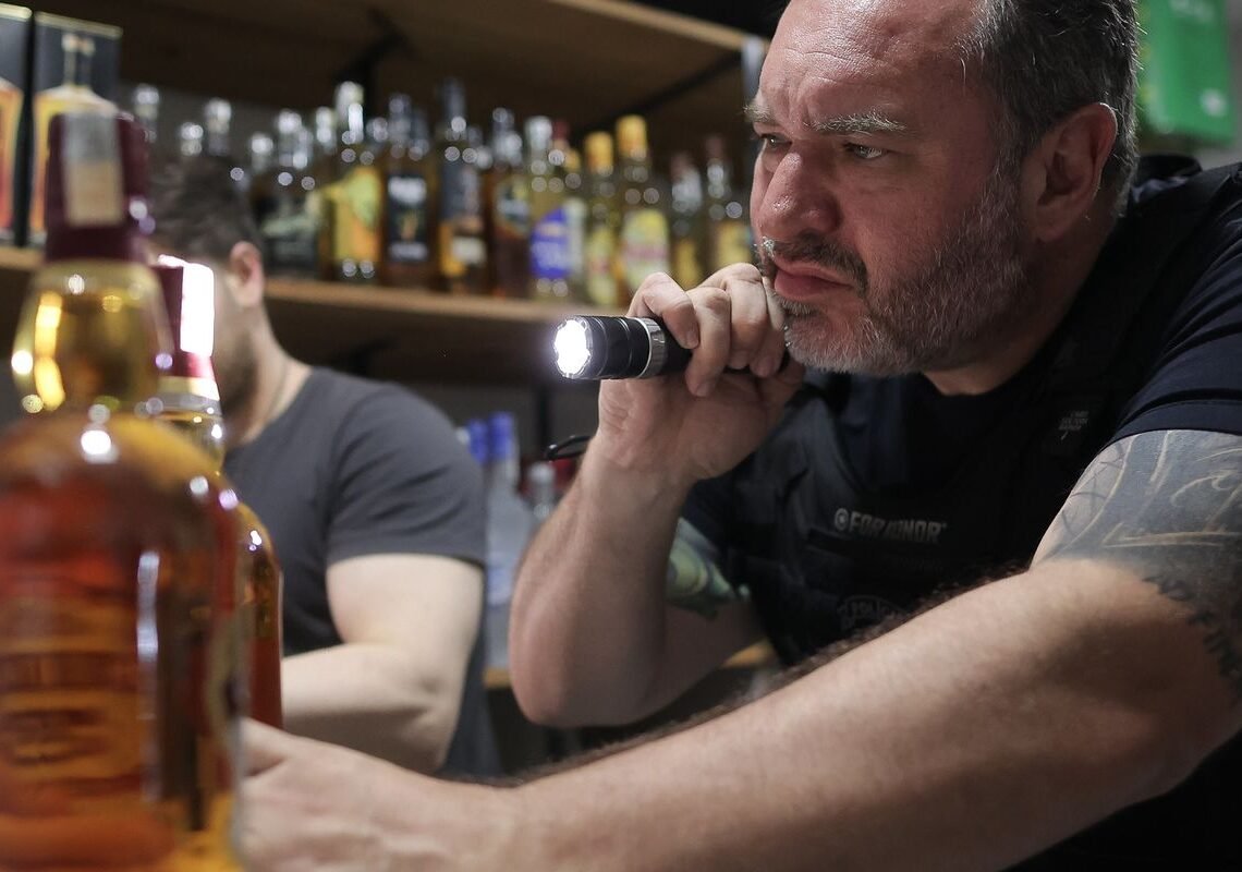 Carnaval: metanol em bebidas liga sinal de alerta nos estados