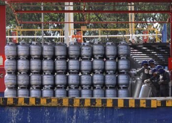 Lei torna programa Gás do Povo permanente — Senado Notícias