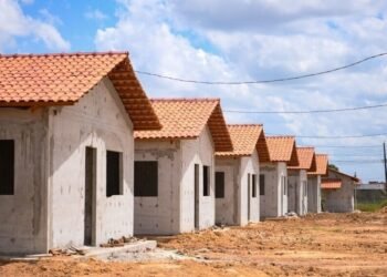 Vítimas expulsas por facções podem ter prioridade em políticas públicas — Senado Notícias