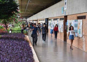 Gestão das universidades públicas terá debate na CCT — Senado Notícias