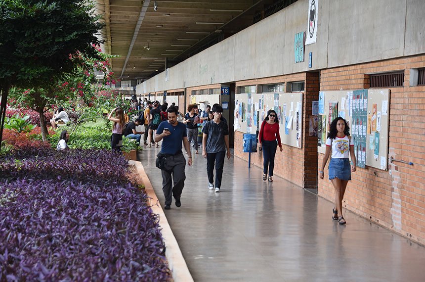Gestão das universidades públicas terá debate na CCT — Senado Notícias